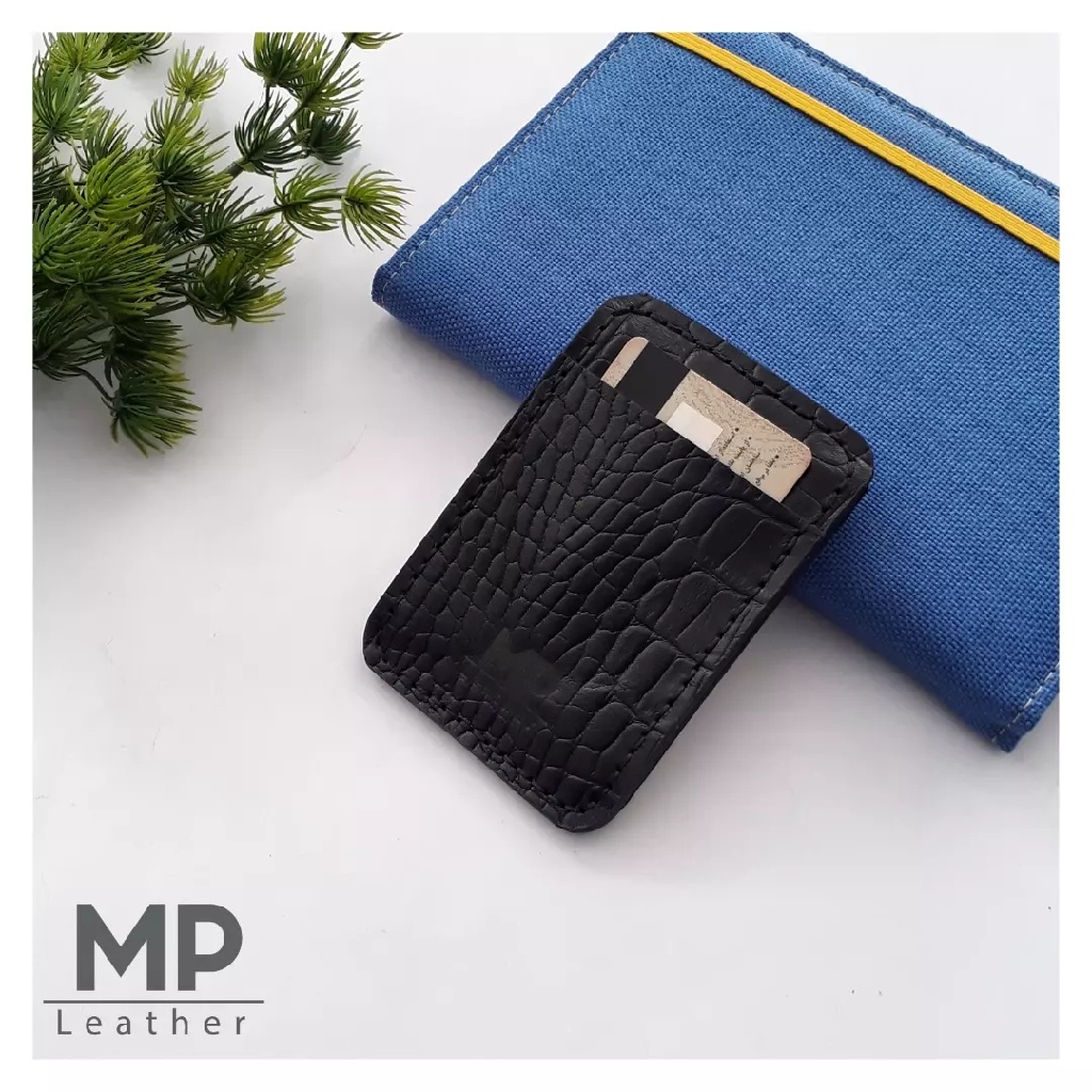 کیف کارت دکمه دار چرم طبیعی دستدوز