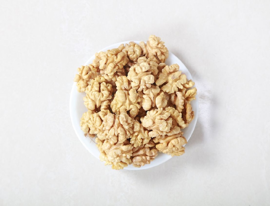 معز گردو مراغه لوکس(کیلویی)